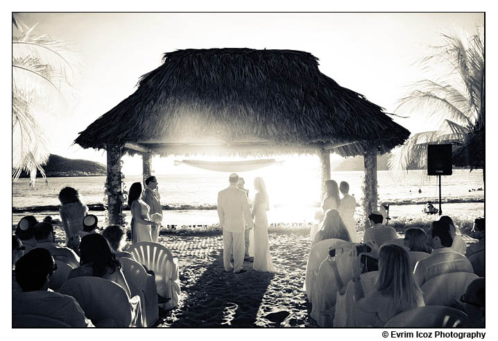 Zihuatanejo Wedding Photography at the tides