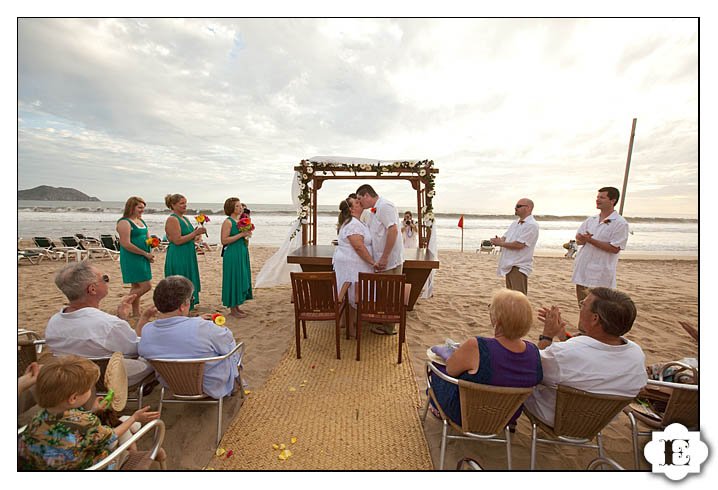 mazatlan wedding at mayan sea garden