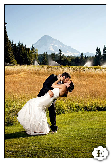 mt. hood bed and breakfast wedding pictures