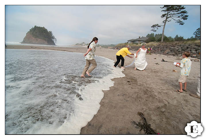 neskowin oregon beach wedding-