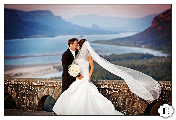 riverview restaurant wedding at sandy river