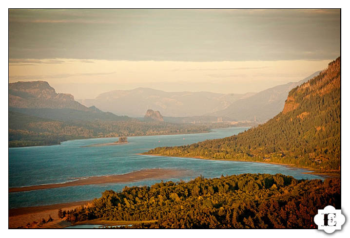 riverview restaurant wedding at sandy river