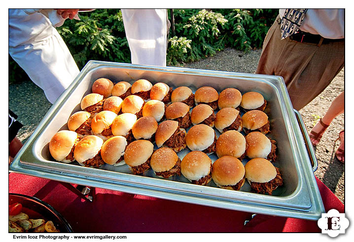 Garden Vineyards Summer Oregon Wedding