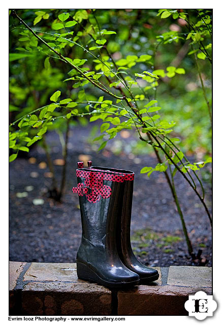 Oregon Garden Vineyards Rainy Wedding