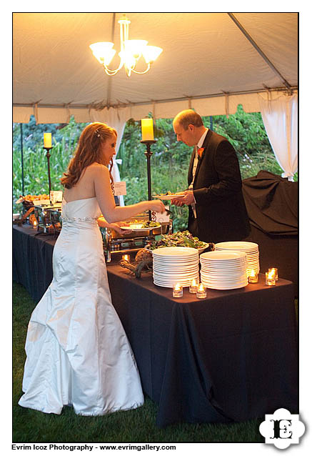 Rainy Oregon Vineyard Wedding