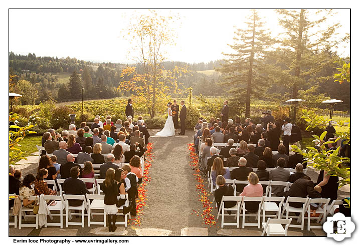 Fall Portland Oregon Vineyard Wedding