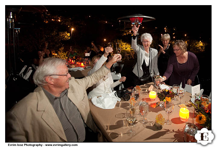 Fall Portland Oregon Vineyard Wedding