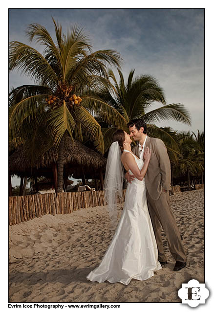 The Viceroy Zihuatanejo Wedding