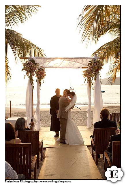 The Viceroy Zihuatanejo Wedding