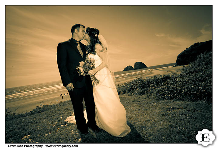 Oregon Oceanside Wedding