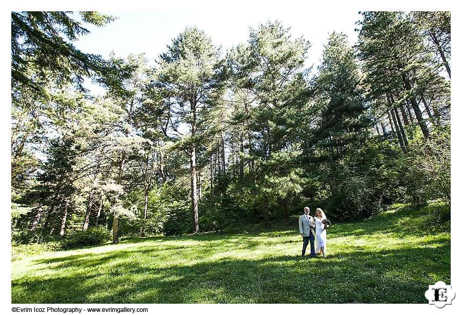 Wedding at Hoyt Arboretum Wedding Meadow