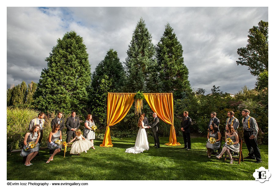 McMenamins Blackberry Hall Edgefield Lawn Wedding