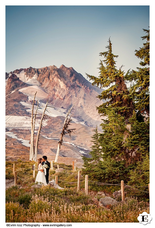 Timberline Lodge Summer Mt. Hood Wedding