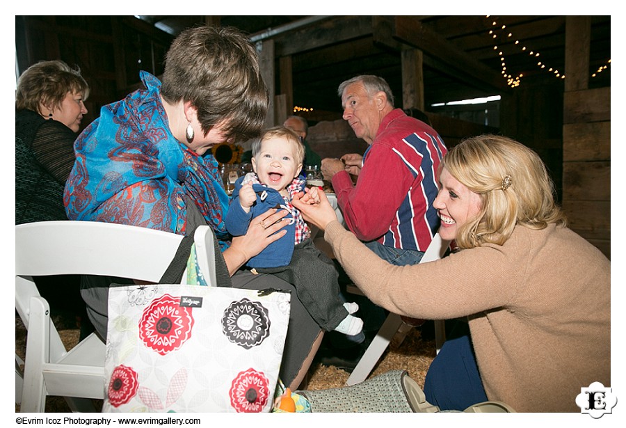 Barn Wedding at Washington White Salmon