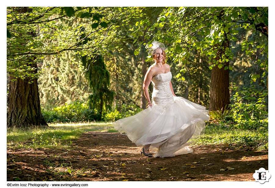 Wedding at Stevens pavilion at Hoyt Arboretum, Portland, Oregon