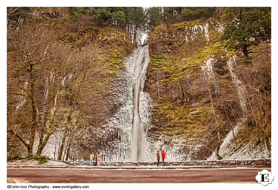 Winter Snow Frozen Oregon Horsetail Falls