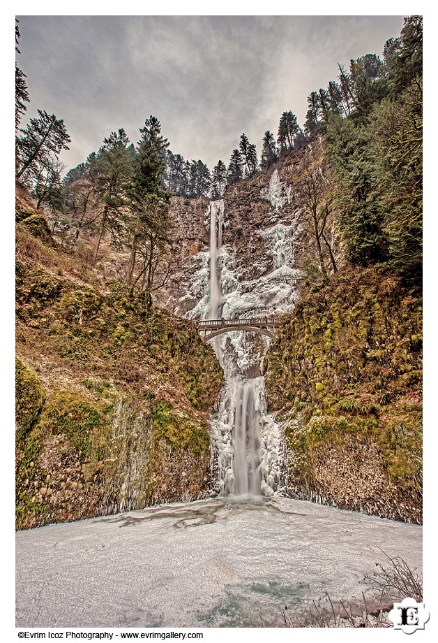 Winter Snow Frozen Multnomah Falls Oregon