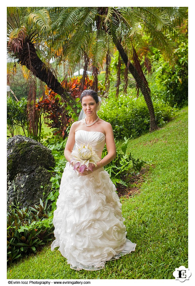 Kualoa Ranch Paliku-Gardens wedding