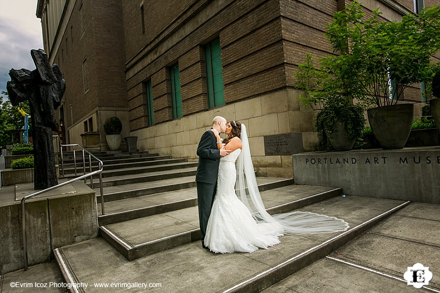 Portland Jewish Wedding at Portland Art Museum