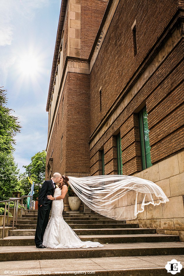 Portland Jewish Wedding at Portland Art Museum