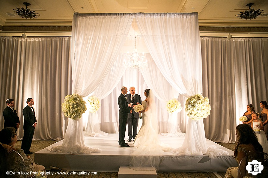 Portland Jewish Wedding at Portland Art Museum