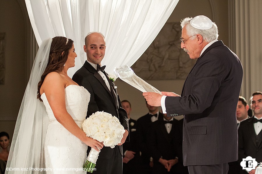 Portland Jewish Wedding at Portland Art Museum