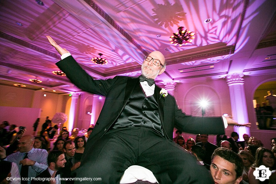 Portland Jewish Wedding at Portland Art Museum