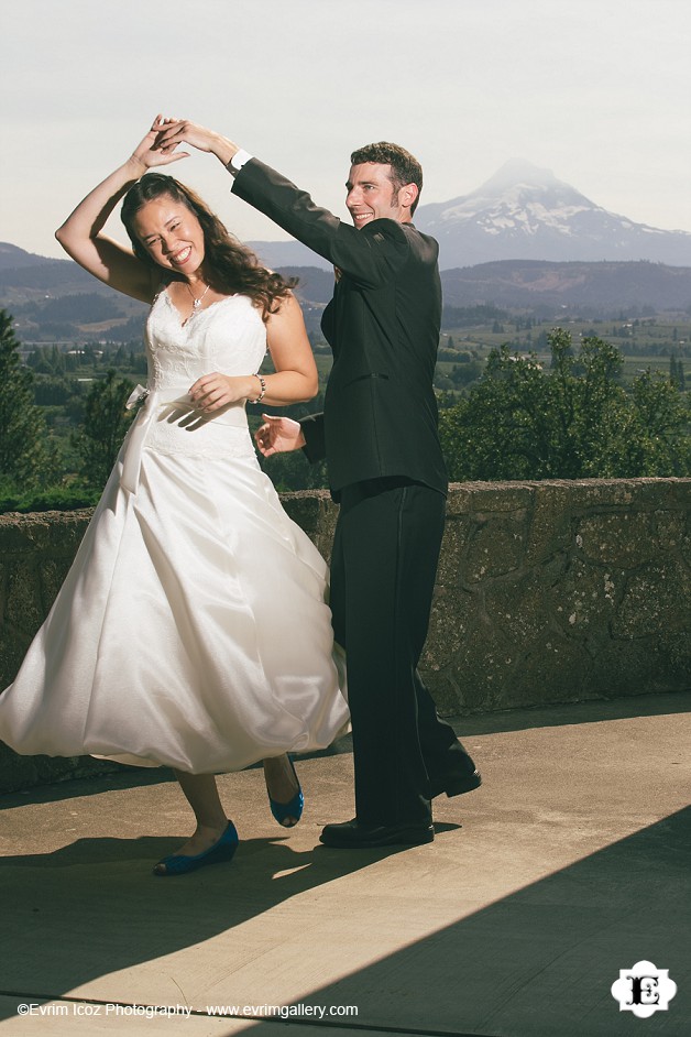 Springhouse Cellar Winery Hood River Wedding