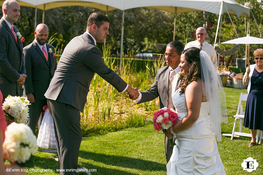 Mt. Hood Bed and Breakfast Rustic Wedding