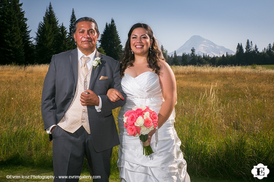 Mt. Hood Bed and Breakfast Rustic Wedding