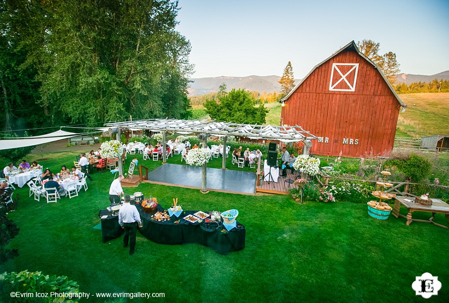 Mt. Hood Bed and Breakfast Rustic Wedding