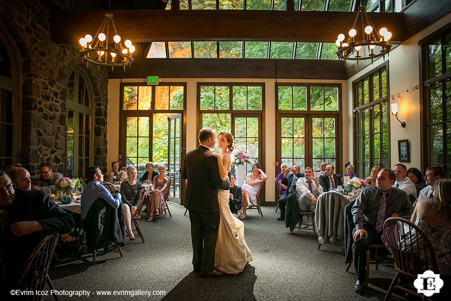 Multnomah Falls Lodge Wedding