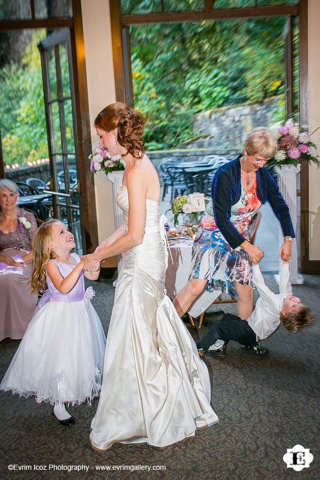 Multnomah Falls Lodge Wedding