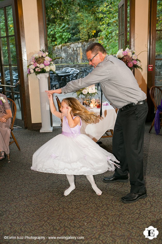 Multnomah Falls Lodge Wedding