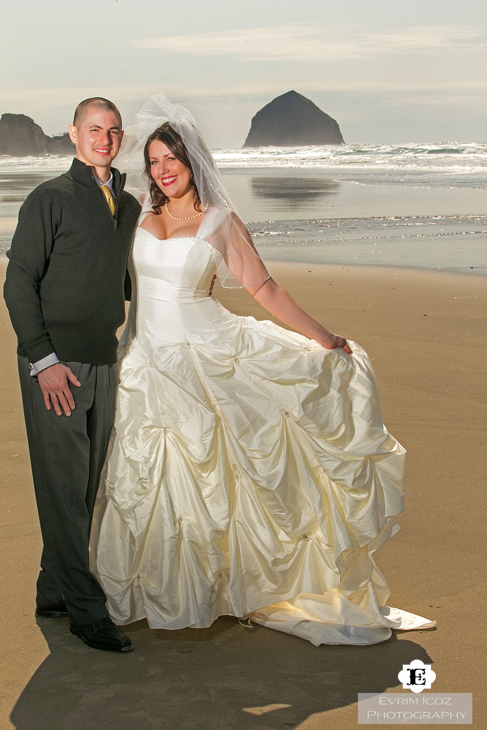 Pacific City Cape Kiwanda Oregon Beach Wedding