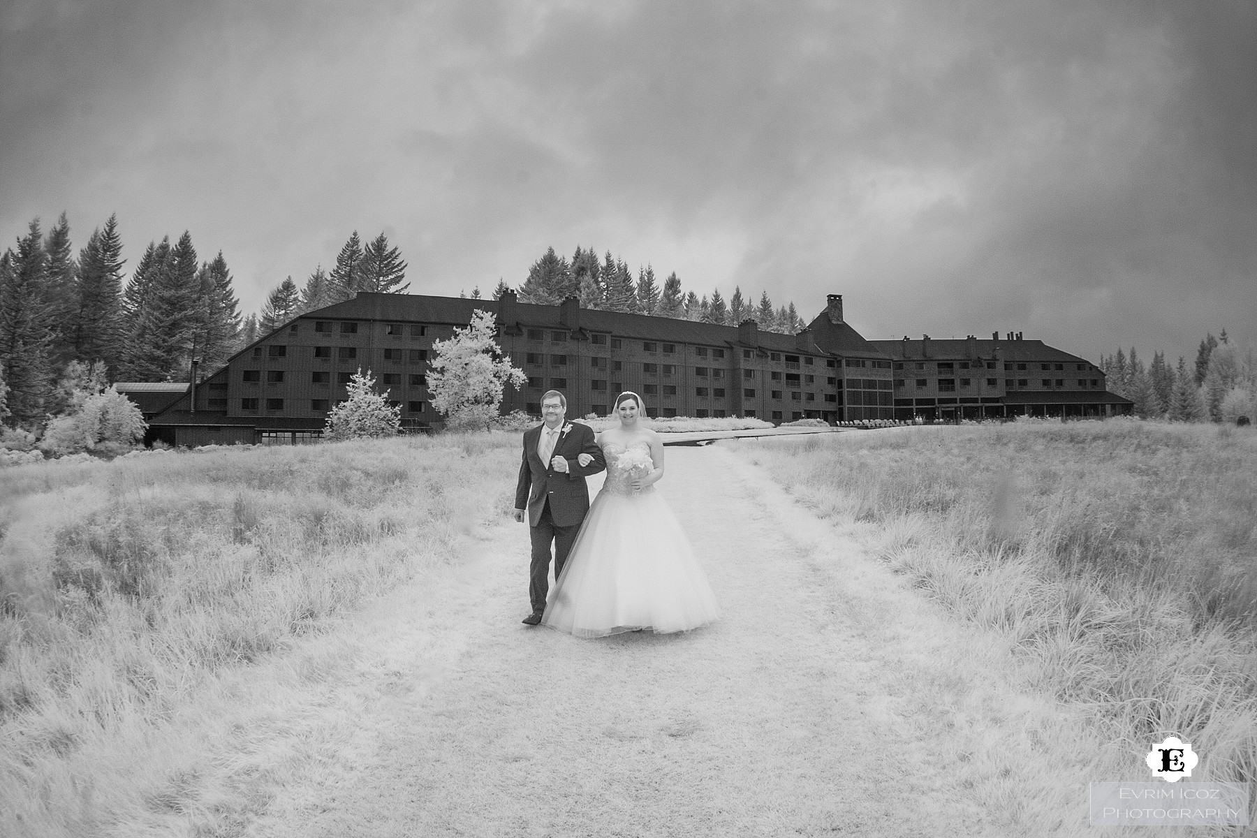 Skamania Lodge Native American Wedding