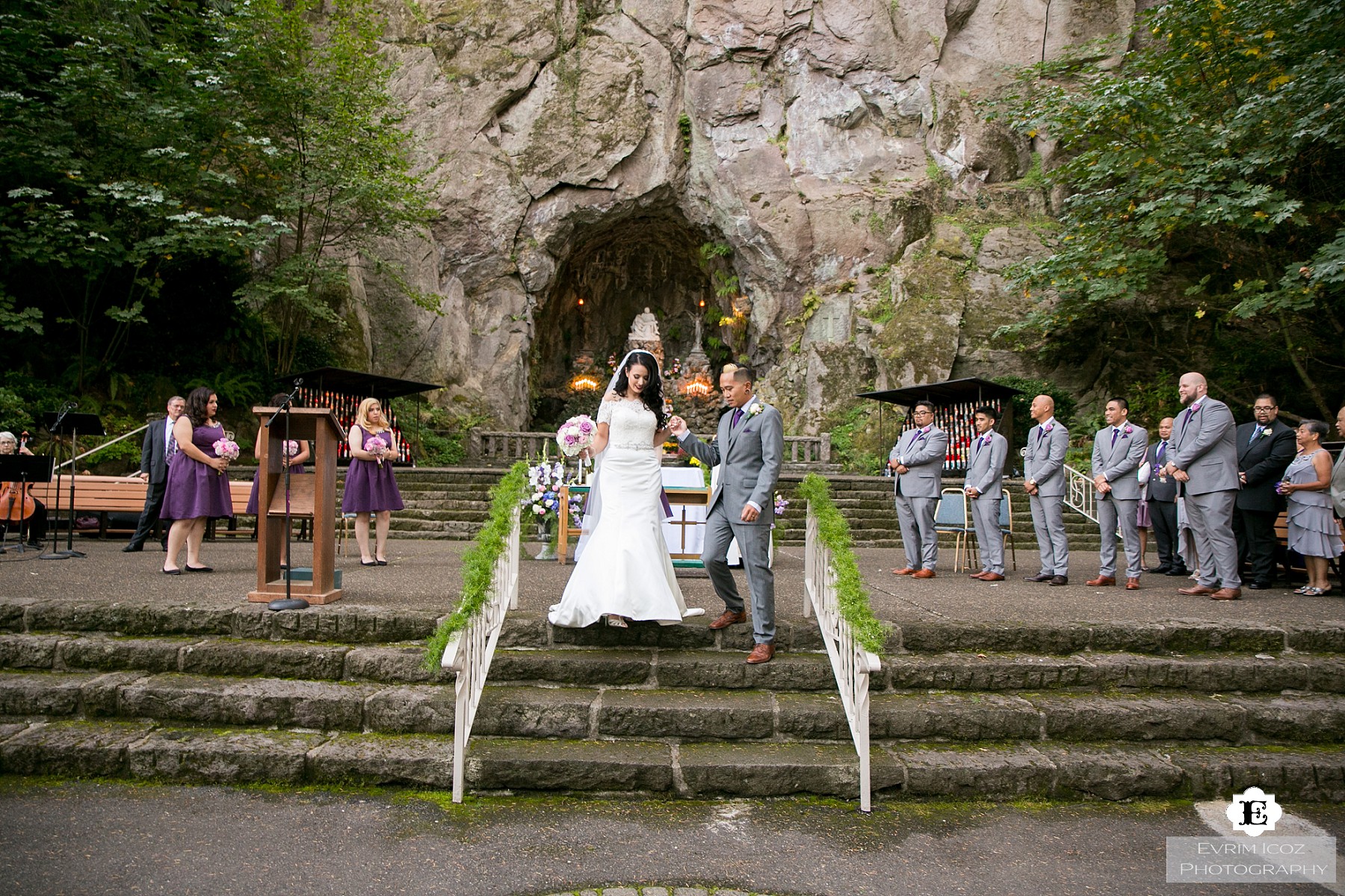 Wedding at The Grotto, Portland