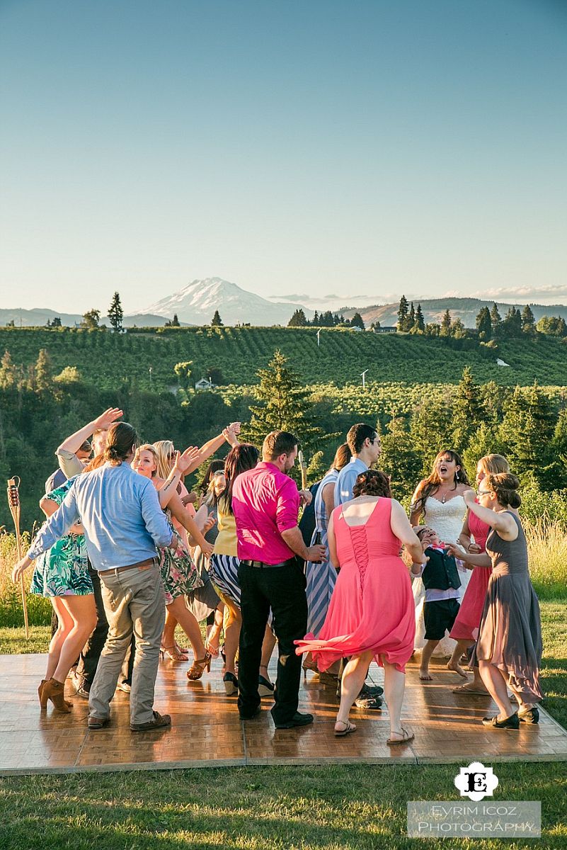 Hood River Wedding